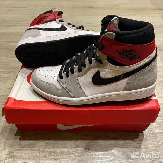 Jordan 1 Retro High Light Smoke Grey 10 US 44 EUR
