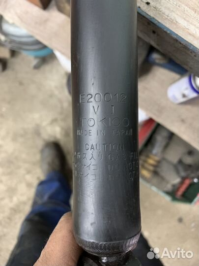 Задние амортизаторы на Honda Fit