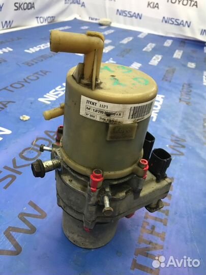 Насос гидроуселителя руля Mazda 3 BK 2.0 2003-2009