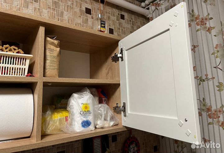 Кухоннный шкаф и навесной шкаф