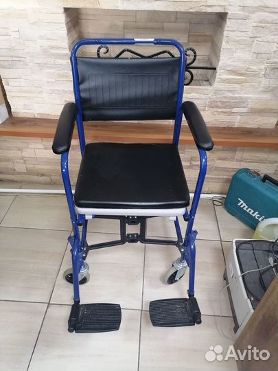 Кресло коляска для инвалидов