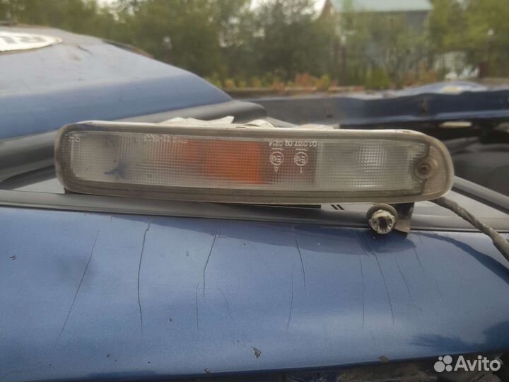 Мезда 323 1994 по 2001 фонарь правый левый