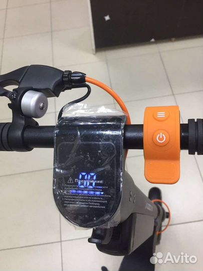 Самокат взрослый электрический