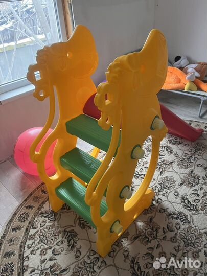 Детская горка пластиковая