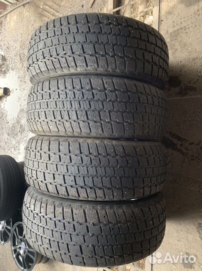 Cooper Weather-Master S/T 2 225/60 R17