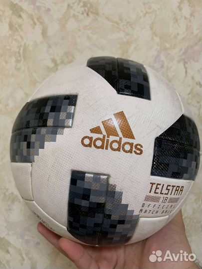 Футбольный мяч adidas telstar fifa 2018