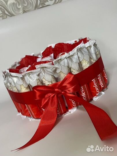 Букет из конфет, тортик из конфет