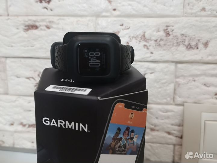 Часы детские garmin vivofit