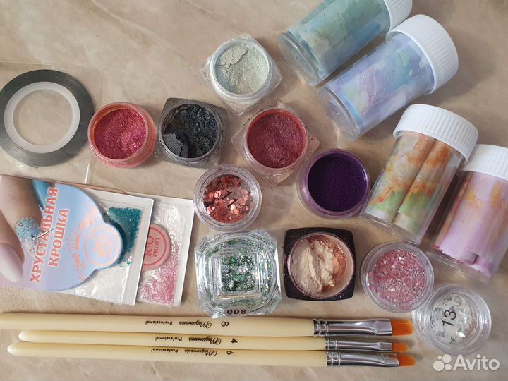 Для дизайна ногтей