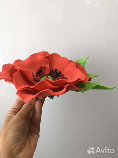 Заколка-брошь Мак из фоамирана