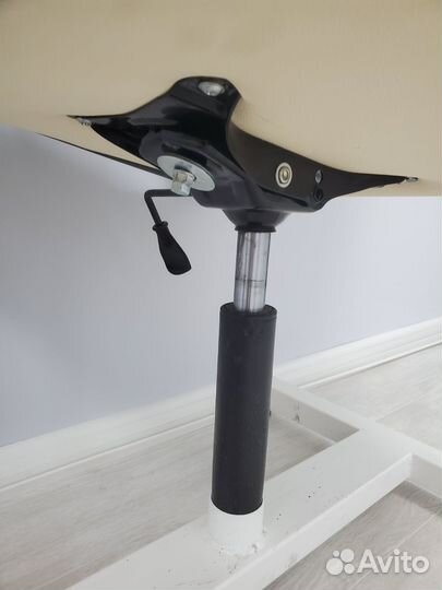 Кресло для педикюра и маникюра