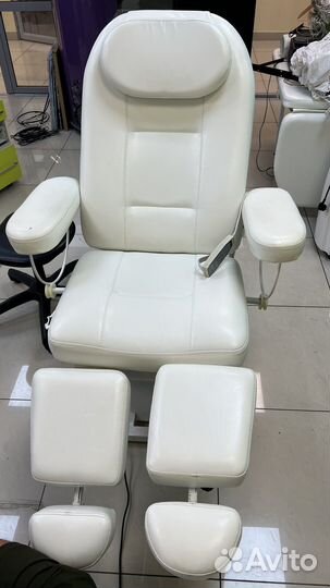 Педикюрное кресло с электроприводом