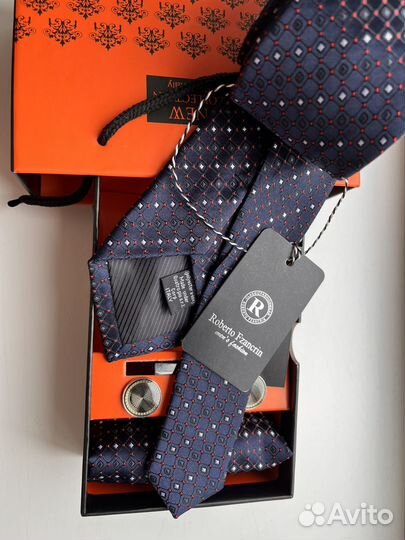 Галстук + аксессуары, подарочный набор