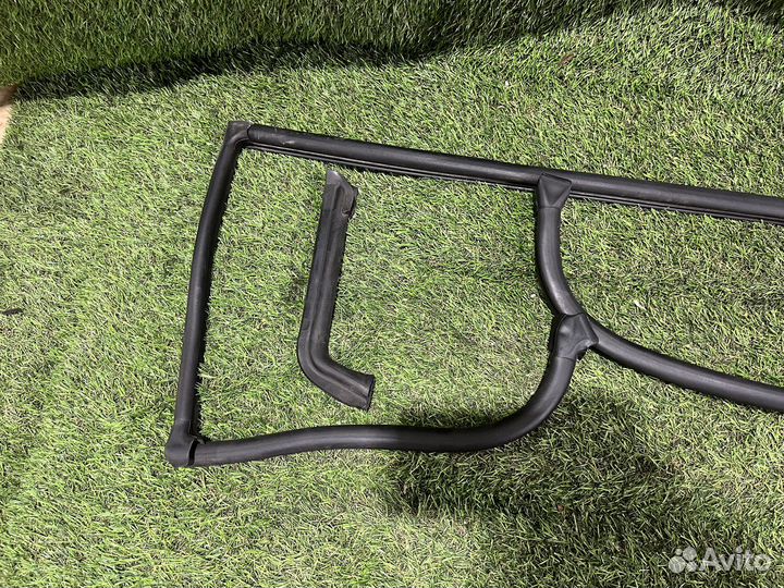 Уплотнитель подкапотный комплект Bmw E46