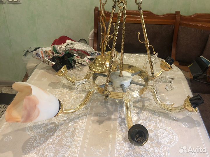 Люстра стеклянная