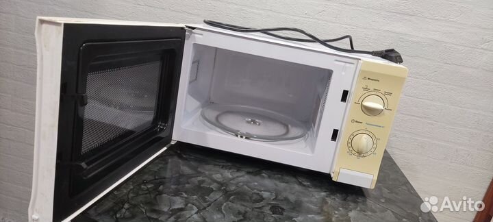Микроволновая печь Midea