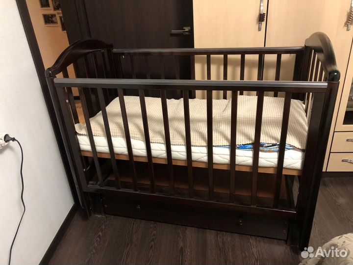 Детская кроватка Лель с продольным маятником