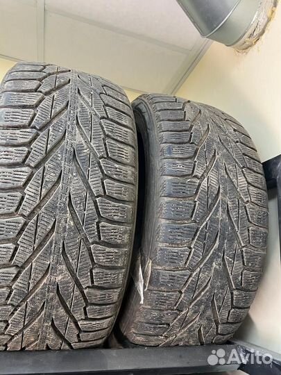 Nokian Tyres Hakkapeliitta R2 SUV 255/45 R20 105R