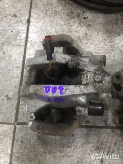 Суппорт задний Mercedes-Benz S Class W221