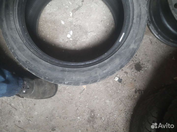 Bridgestone Ecopia EP200 215/50 R17