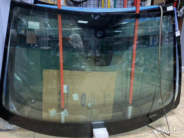 Лобовое стекло VW Golf 6