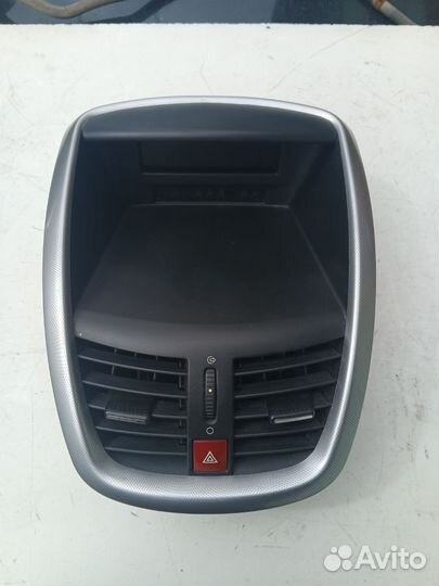Монитор Центральная консоль Peugeot 207