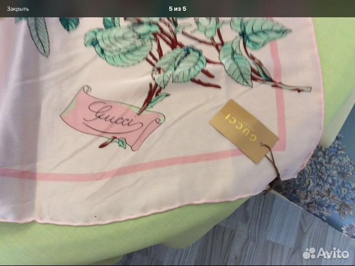 Шелковый платок женский 140/140 см