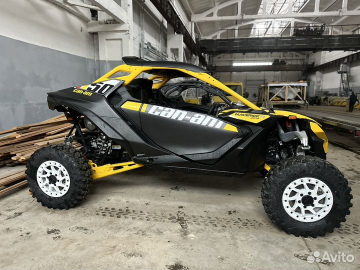 2024 can-am Maverick R XRS with SAS ss BRP