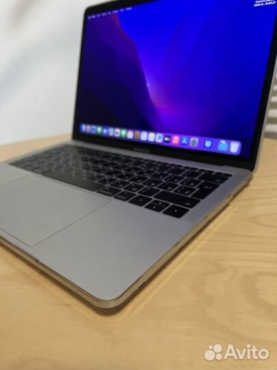 Apple macbook pro 2017 i7/16gb ram/120ssd