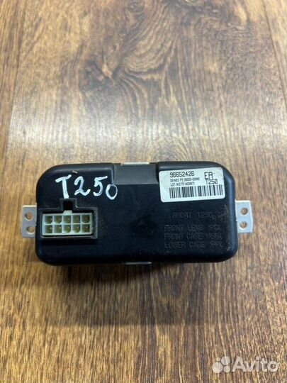 Часы Chevrolet Aveo седан 1 2008