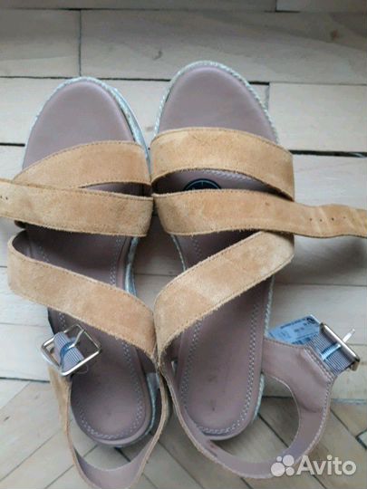 Босоножки next кожа новые