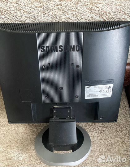 Монитор Samsung