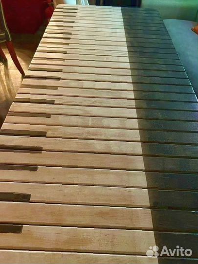 Стол обеденный 