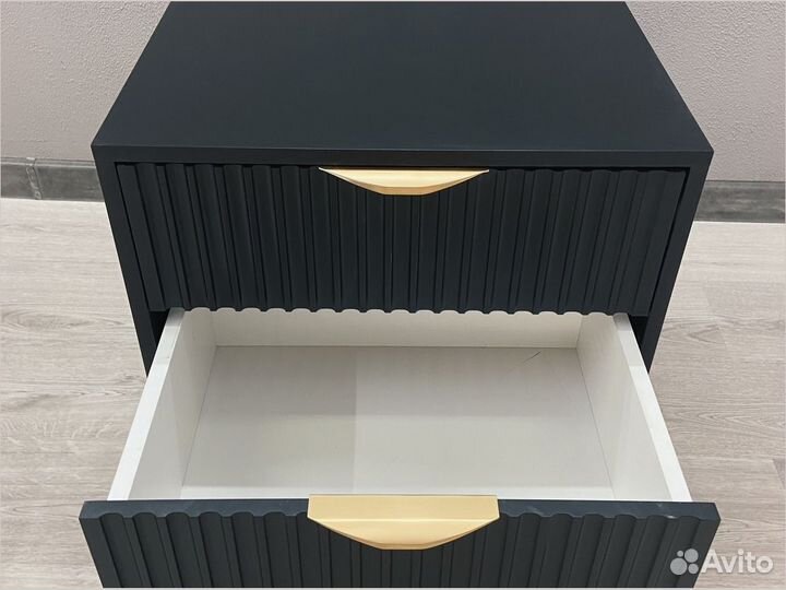 Прикроватная тумба черная