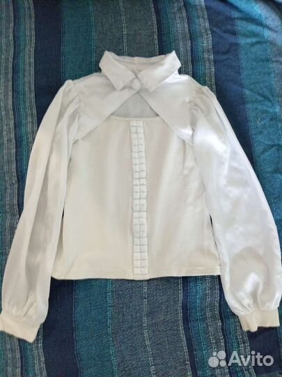 Блузка белая