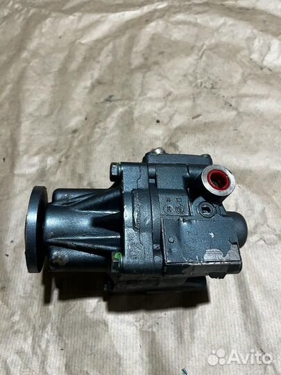 Насос гур Mercedes E W124 M119.975 4.2 1993