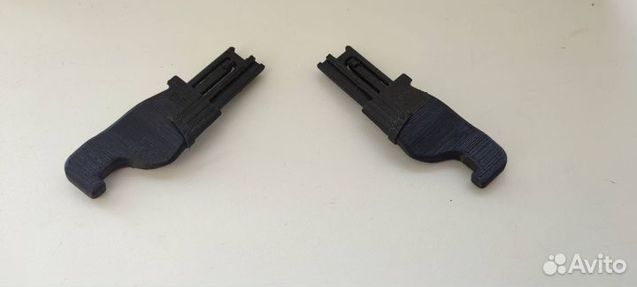 Крепление шторки салона багажника Kia Ceed