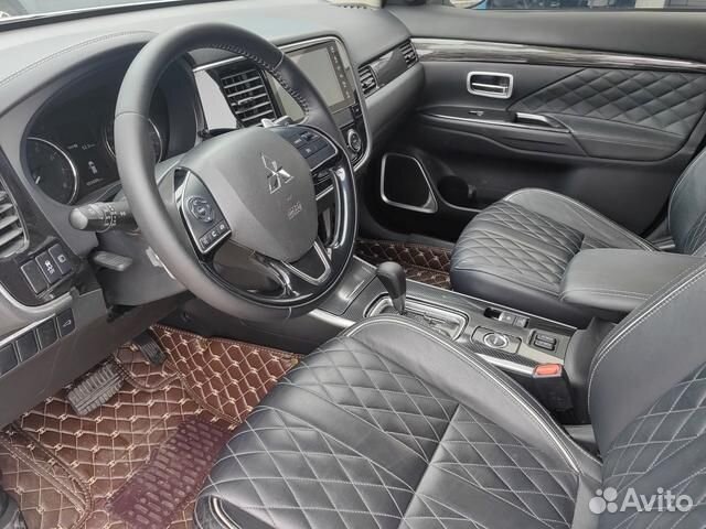 Mitsubishi Outlander 2.4 CVT, 2022, 32 595 км