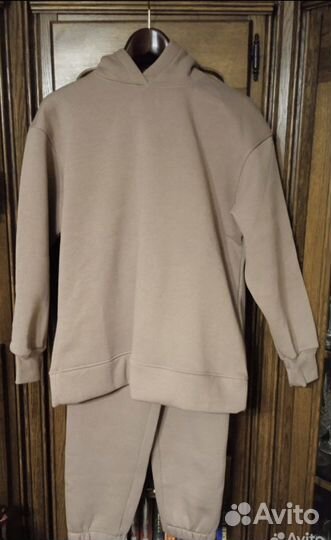 Спортивный костюм женский