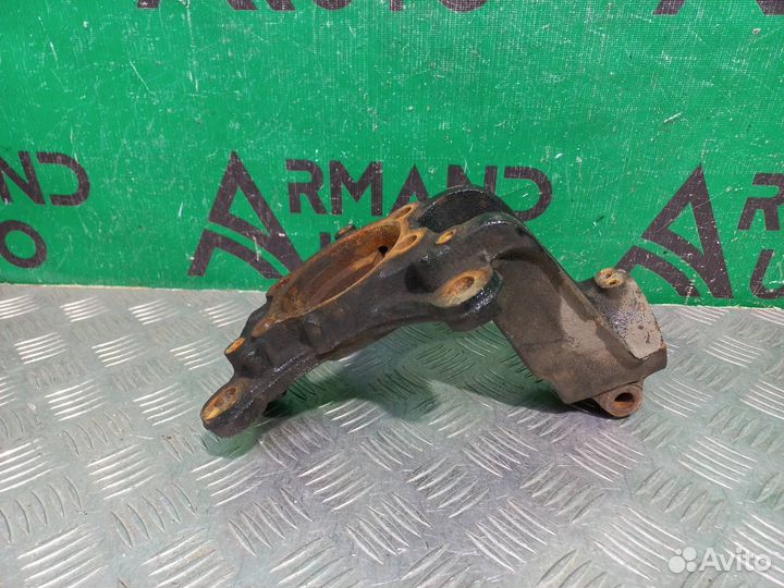 Кулак поворотный передний правый Audi Q3 1 8U