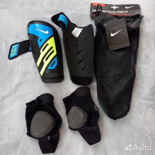 Щитки футбольные детские nike