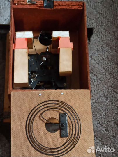 Часы настенные с кукушкой