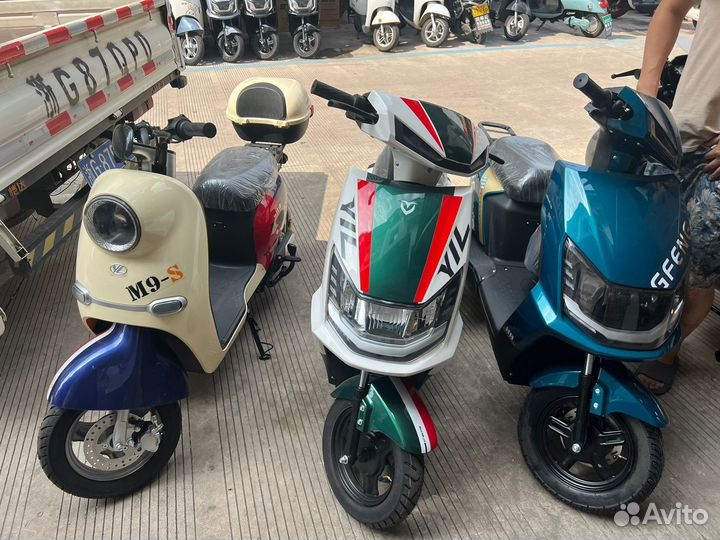 Электрический скутер электро мопед велосипед