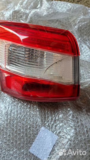 Плафон задний qashqai 11. Левый