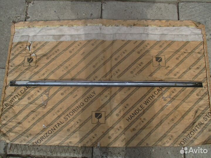 Молдинг на крыло Volkswagen Multivan T6