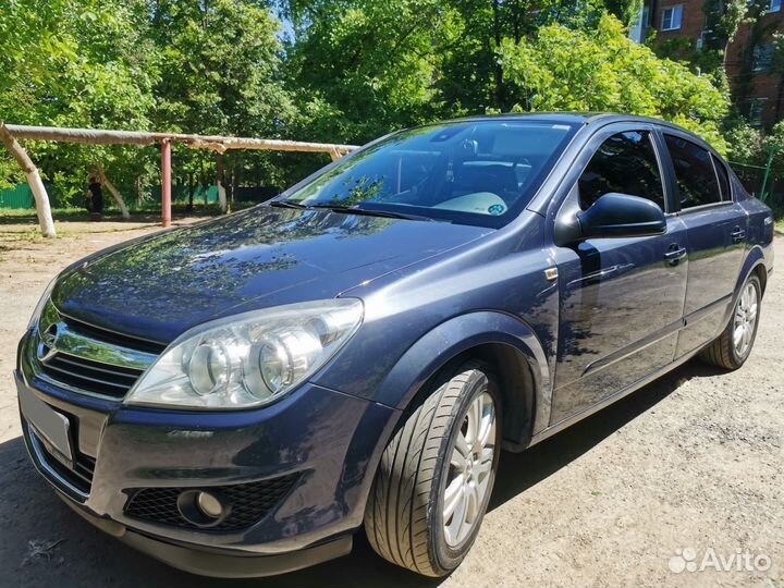 Opel Astra 1.6 МТ, 2010, 159 236 км