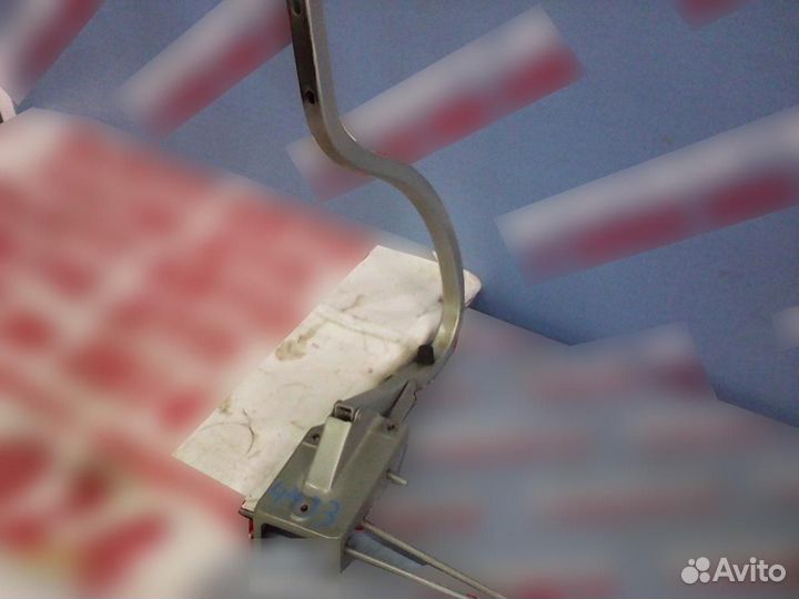 Петля крышки багажника Chevrolet Lanos 2004