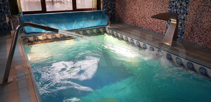 Дом 350 м² на участке 15 сот.