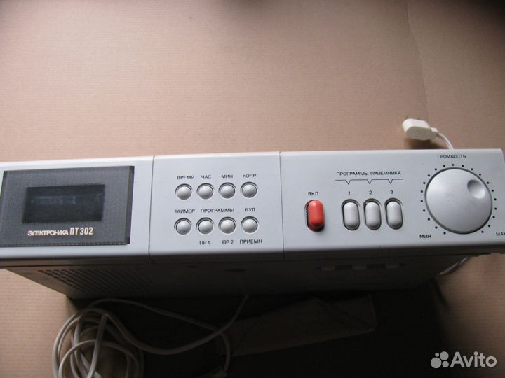 Часы на кухню с 3х-кан. радио проводного вещания