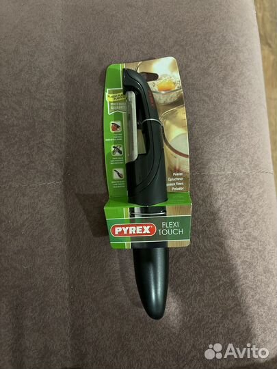 Pyrex peeler овощечистка